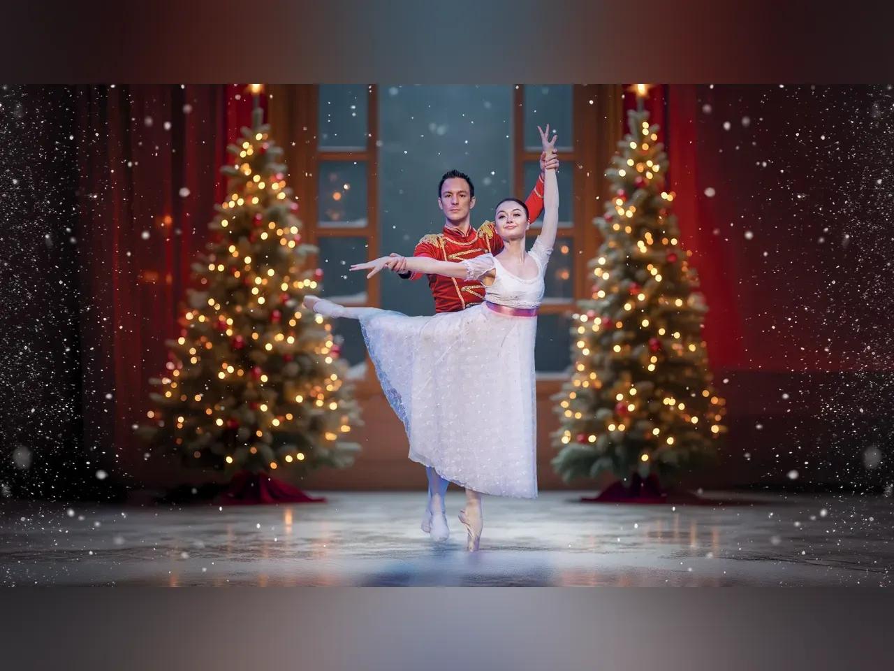 Zwei Ballettänzer:innen in weihnachtlicher Atmosphäre