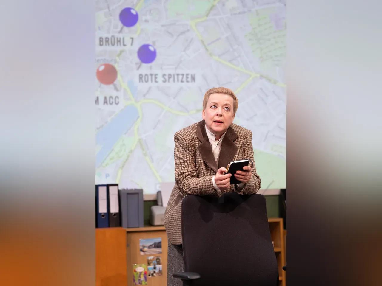 Charlotte_Ronas_als_Lila_Liliencron__TV_Kommissarin___Foto_Ronny_Ristok_