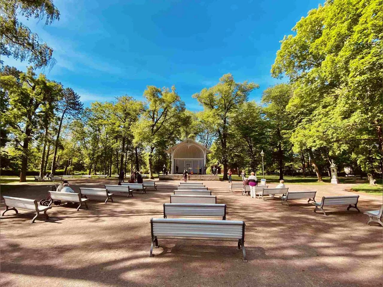 kurpark_bad_sulza_musikmuschel