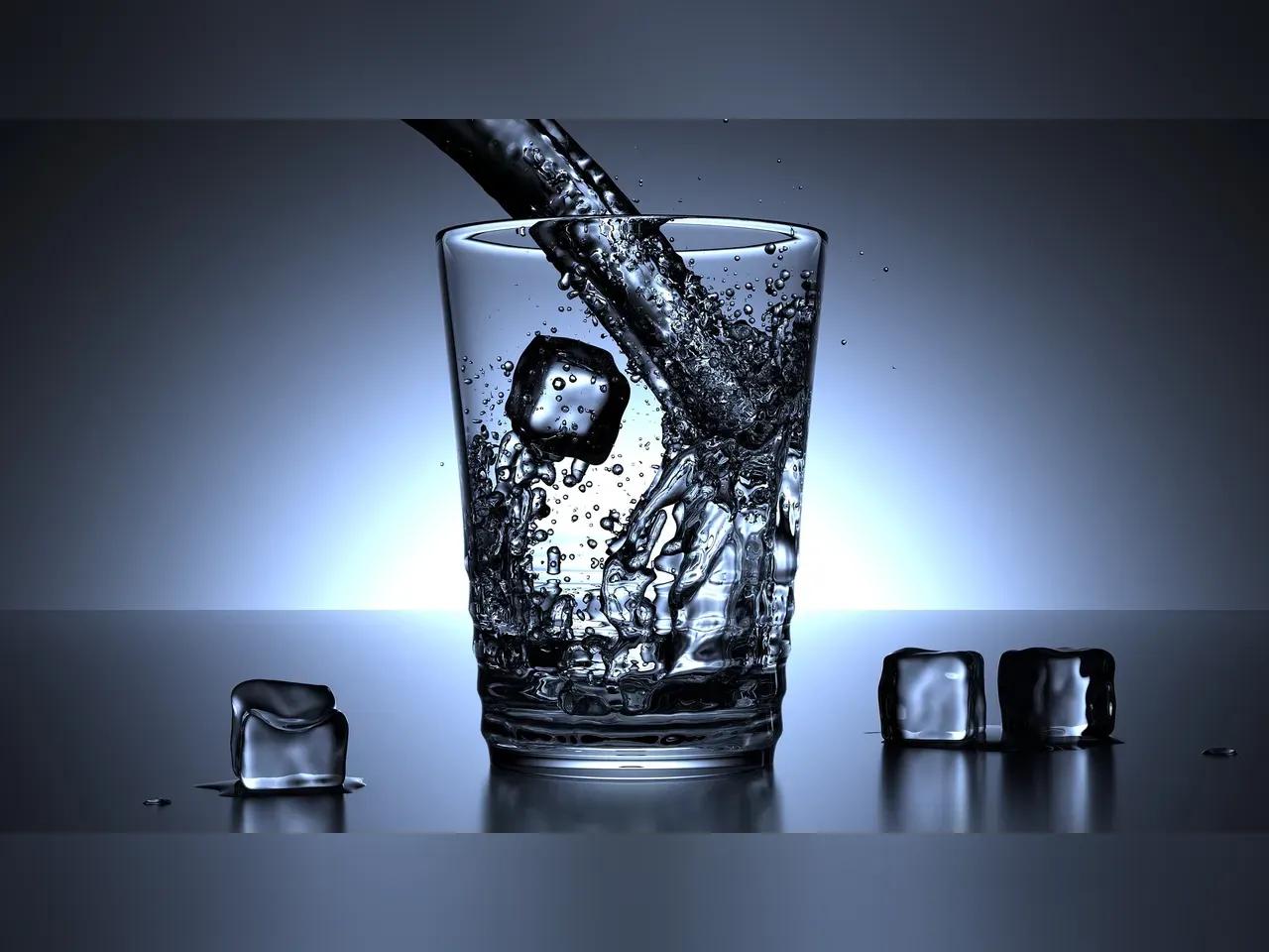 wasserglas-jpg